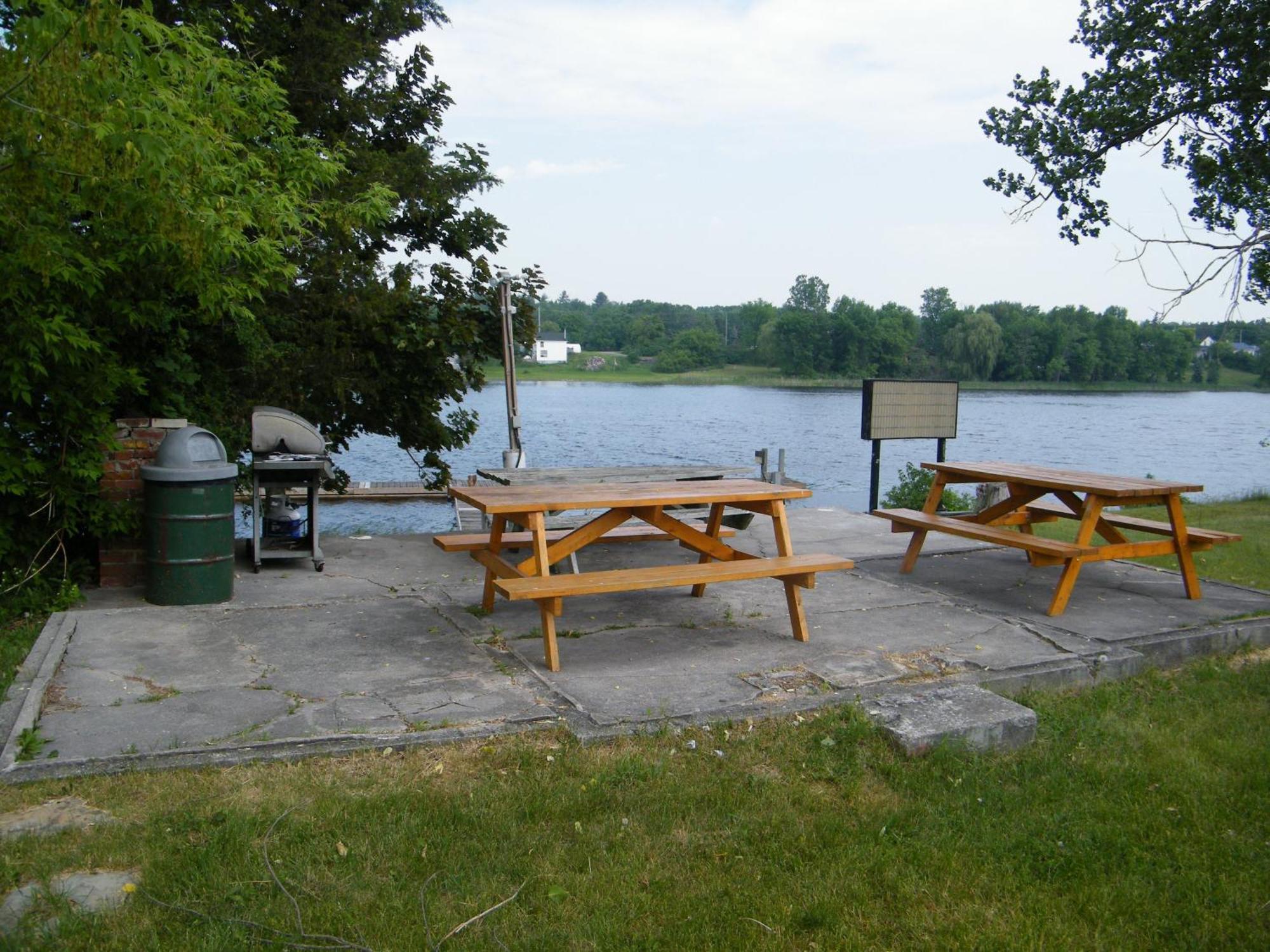 Campbellford River Inn Exterior foto